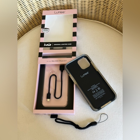 Paris Hilton Lumee Halo Holographic Selfie Cell Case Fits Apple 12 Pro M… - Picture 4 of 15